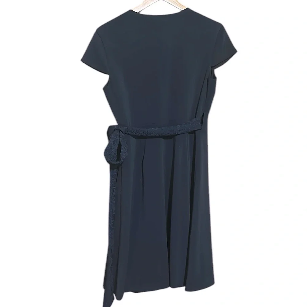 Camilyn Beth Navy Wrap Midi Dress Cap Sleeves Size 6 - Picture 2 of 9